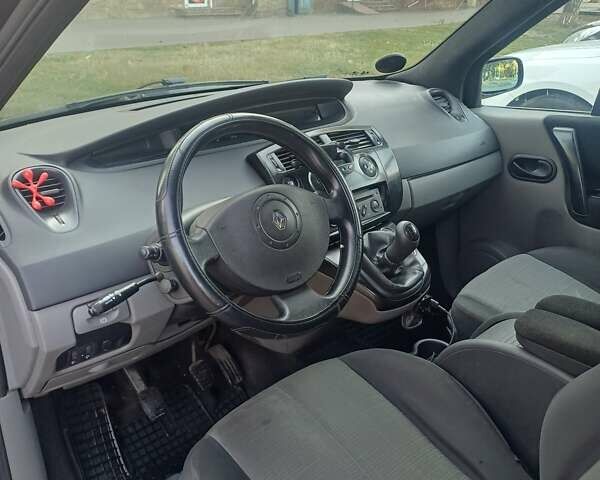 Черный Рено Сценик, объемом двигателя 1.46 л и пробегом 256 тыс. км за 4500 $, фото 5 на Automoto.ua