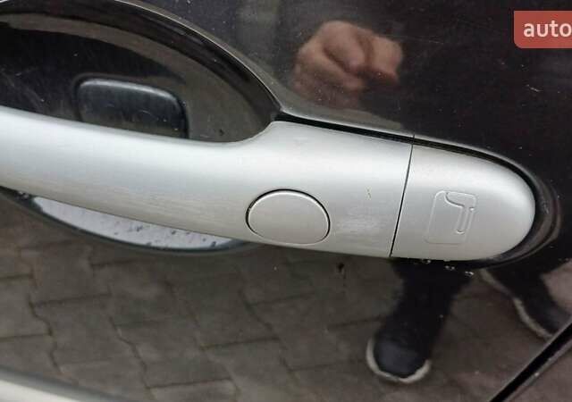 Черный Рено Сценик, объемом двигателя 1.6 л и пробегом 227 тыс. км за 4800 $, фото 19 на Automoto.ua