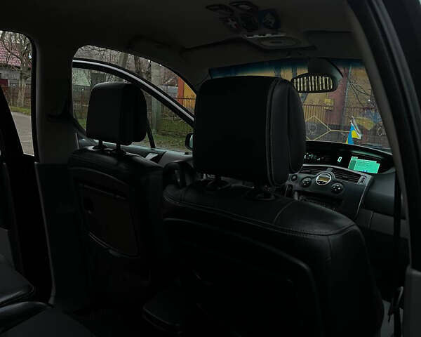 Черный Рено Сценик, объемом двигателя 1.6 л и пробегом 250 тыс. км за 4100 $, фото 8 на Automoto.ua