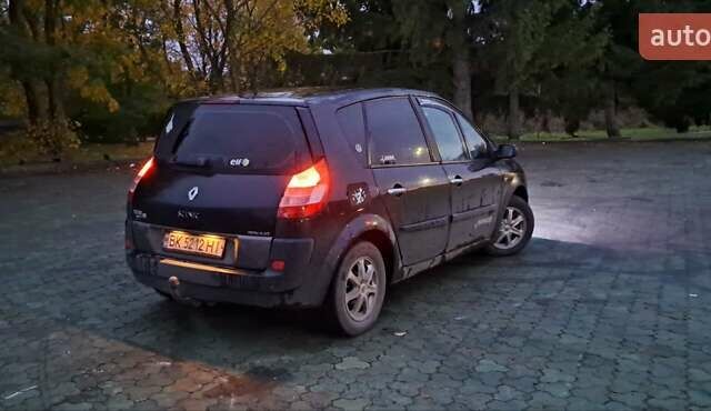 Черный Рено Сценик, объемом двигателя 1.6 л и пробегом 250 тыс. км за 3900 $, фото 5 на Automoto.ua