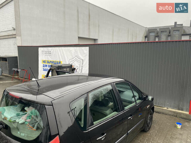 Чорний Рено Сценік, об'ємом двигуна 1.6 л та пробігом 200 тис. км за 5600 $, фото 10 на Automoto.ua