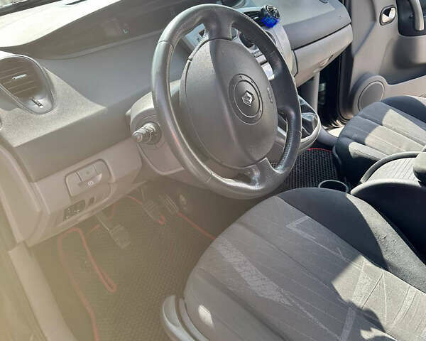 Черный Рено Сценик, объемом двигателя 2 л и пробегом 189 тыс. км за 4700 $, фото 21 на Automoto.ua