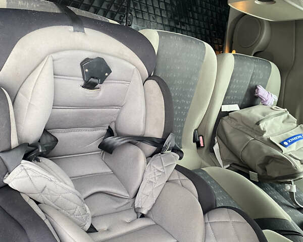 Чорний Рено Сценік, об'ємом двигуна 1.6 л та пробігом 200 тис. км за 5600 $, фото 15 на Automoto.ua