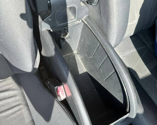 Черный Рено Сценик, объемом двигателя 2 л и пробегом 189 тыс. км за 4700 $, фото 23 на Automoto.ua