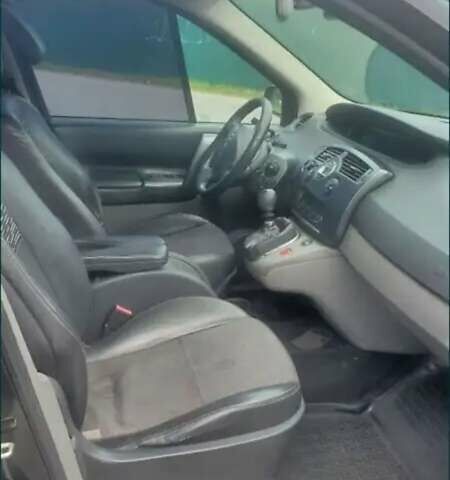 Черный Рено Сценик, объемом двигателя 1.87 л и пробегом 240 тыс. км за 3800 $, фото 2 на Automoto.ua