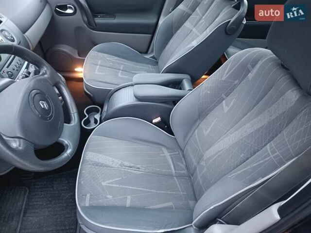 Чорний Рено Сценік, об'ємом двигуна 1.6 л та пробігом 240 тис. км за 4700 $, фото 13 на Automoto.ua