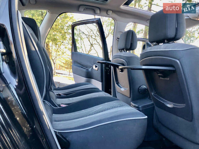 Чорний Рено Сценік, об'ємом двигуна 1.6 л та пробігом 230 тис. км за 4550 $, фото 63 на Automoto.ua