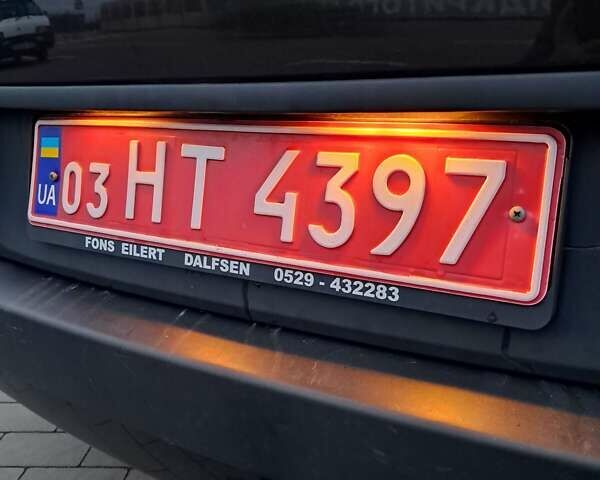 Черный Рено Сценик, объемом двигателя 1.6 л и пробегом 242 тыс. км за 4999 $, фото 9 на Automoto.ua