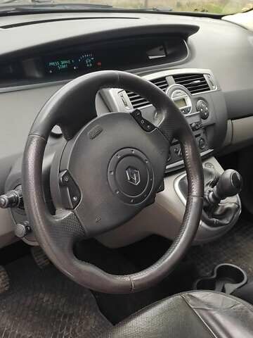 Чорний Рено Сценік, об'ємом двигуна 1.87 л та пробігом 274 тис. км за 4750 $, фото 2 на Automoto.ua