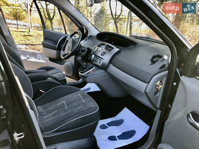 Чорний Рено Сценік, об'ємом двигуна 1.6 л та пробігом 230 тис. км за 4550 $, фото 35 на Automoto.ua