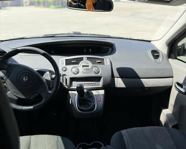 Черный Рено Сценик, объемом двигателя 1.6 л и пробегом 224 тыс. км за 4700 $, фото 24 на Automoto.ua