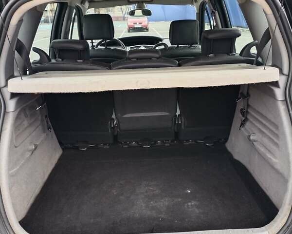 Черный Рено Сценик, объемом двигателя 2 л и пробегом 175 тыс. км за 5900 $, фото 10 на Automoto.ua