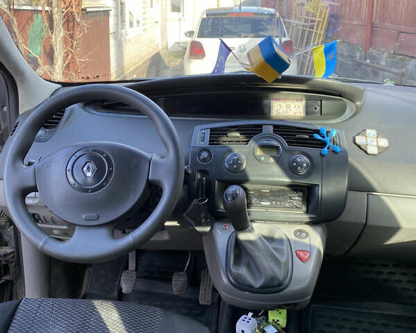 Черный Рено Сценик, объемом двигателя 1.6 л и пробегом 205 тыс. км за 3450 $, фото 11 на Automoto.ua