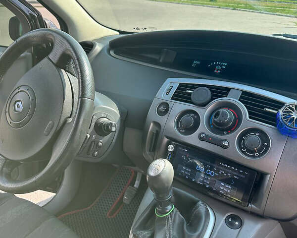 Черный Рено Сценик, объемом двигателя 2 л и пробегом 189 тыс. км за 4700 $, фото 19 на Automoto.ua