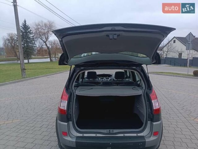Чорний Рено Сценік, об'ємом двигуна 1.6 л та пробігом 240 тис. км за 4700 $, фото 6 на Automoto.ua