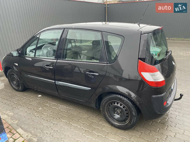 Чорний Рено Сценік, об'ємом двигуна 1.6 л та пробігом 200 тис. км за 5600 $, фото 4 на Automoto.ua