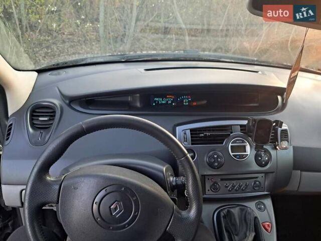 Черный Рено Сценик, объемом двигателя 1.87 л и пробегом 251 тыс. км за 4800 $, фото 2 на Automoto.ua