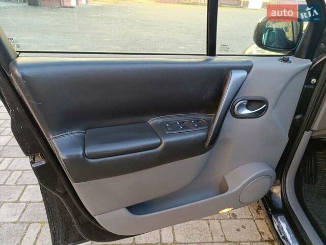 Черный Рено Сценик, объемом двигателя 1.6 л и пробегом 282 тыс. км за 4799 $, фото 10 на Automoto.ua