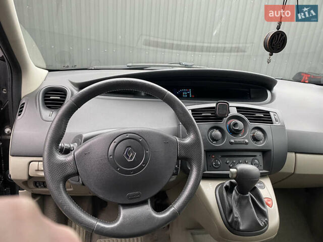 Чорний Рено Сценік, об'ємом двигуна 1.6 л та пробігом 200 тис. км за 5600 $, фото 11 на Automoto.ua