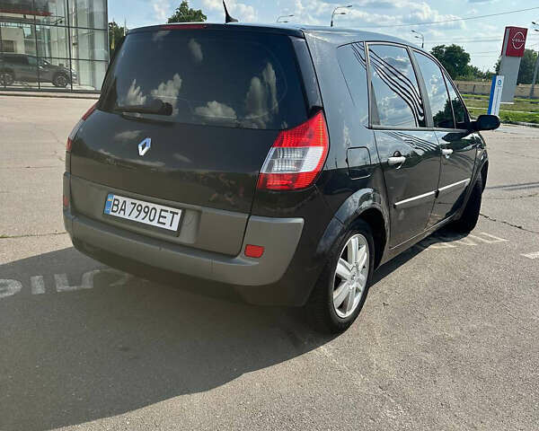 Черный Рено Сценик, объемом двигателя 2 л и пробегом 189 тыс. км за 4700 $, фото 5 на Automoto.ua