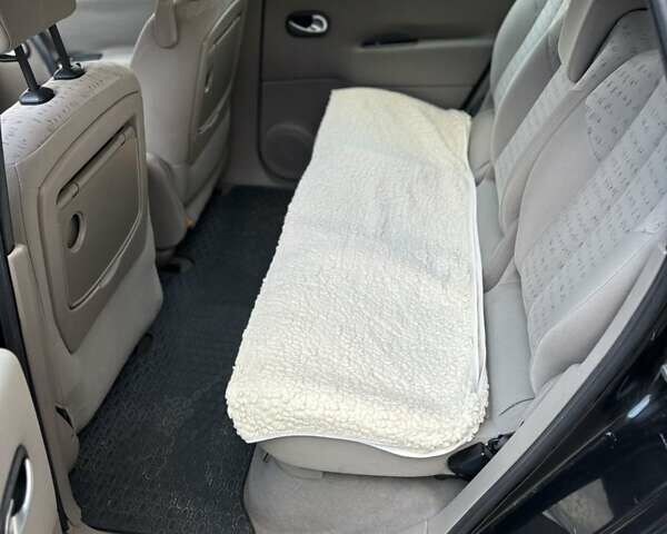Черный Рено Сценик, объемом двигателя 1.5 л и пробегом 280 тыс. км за 4700 $, фото 4 на Automoto.ua