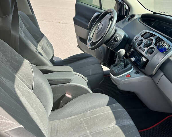 Черный Рено Сценик, объемом двигателя 2 л и пробегом 189 тыс. км за 4700 $, фото 18 на Automoto.ua