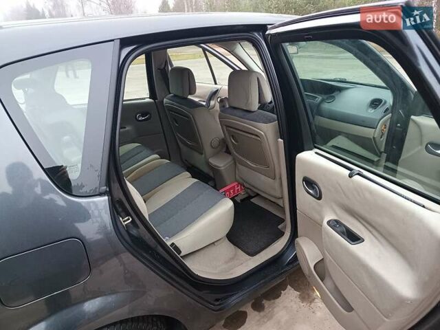 Черный Рено Сценик, объемом двигателя 1.6 л и пробегом 230 тыс. км за 4300 $, фото 10 на Automoto.ua