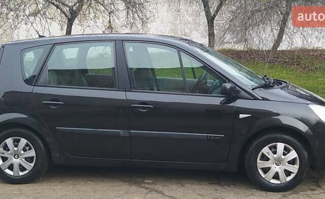 Черный Рено Сценик, объемом двигателя 1.6 л и пробегом 253 тыс. км за 4800 $, фото 4 на Automoto.ua