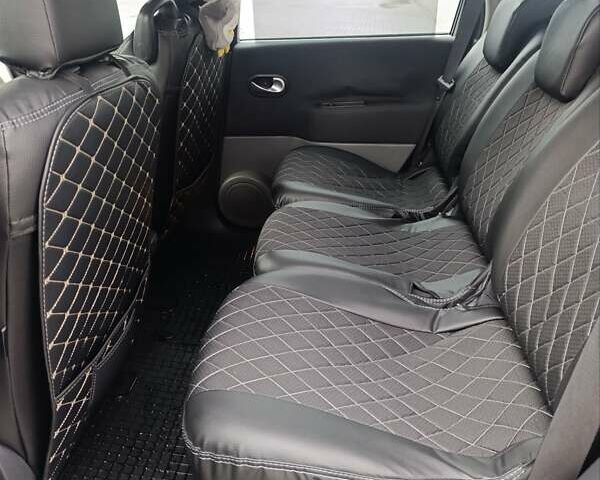 Черный Рено Сценик, объемом двигателя 2 л и пробегом 272 тыс. км за 5900 $, фото 7 на Automoto.ua