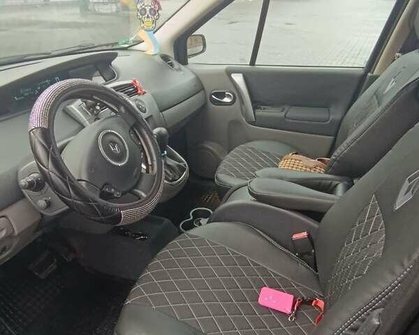 Черный Рено Сценик, объемом двигателя 2 л и пробегом 272 тыс. км за 5900 $, фото 1 на Automoto.ua