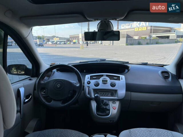 Черный Рено Сценик, объемом двигателя 1.6 л и пробегом 240 тыс. км за 5600 $, фото 9 на Automoto.ua