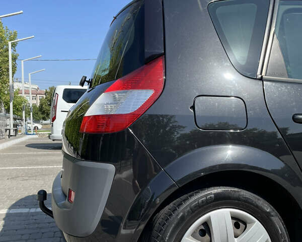 Черный Рено Сценик, объемом двигателя 1.99 л и пробегом 313 тыс. км за 5799 $, фото 6 на Automoto.ua