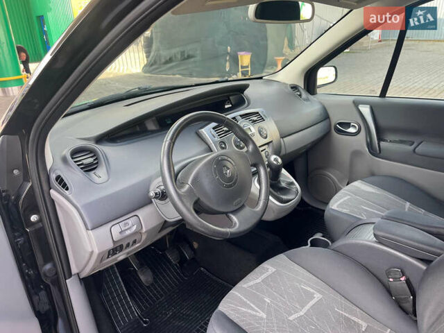 Черный Рено Сценик, объемом двигателя 1.6 л и пробегом 192 тыс. км за 5300 $, фото 16 на Automoto.ua