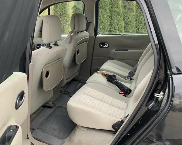 Черный Рено Сценик, объемом двигателя 1.6 л и пробегом 253 тыс. км за 4700 $, фото 10 на Automoto.ua