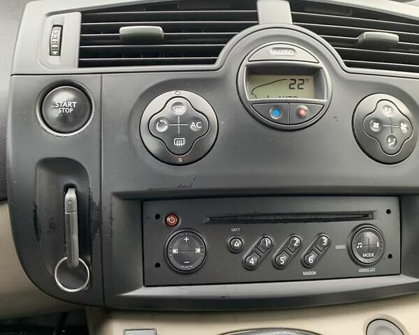 Черный Рено Сценик, объемом двигателя 1.6 л и пробегом 253 тыс. км за 4700 $, фото 14 на Automoto.ua