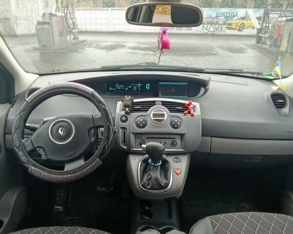 Черный Рено Сценик, объемом двигателя 2 л и пробегом 272 тыс. км за 5900 $, фото 10 на Automoto.ua
