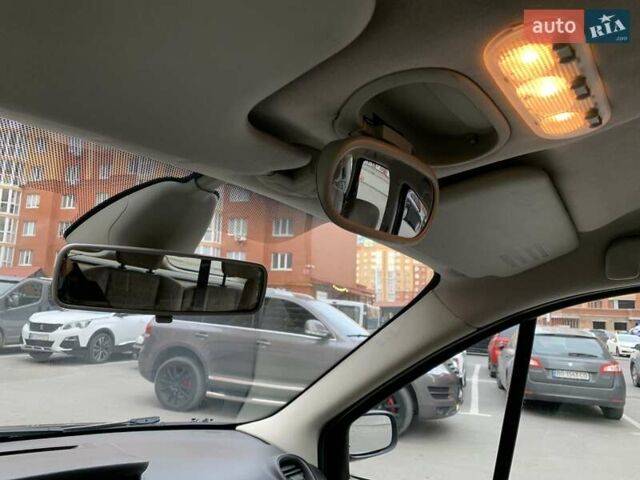 Черный Рено Сценик, объемом двигателя 1.6 л и пробегом 253 тыс. км за 4700 $, фото 3 на Automoto.ua