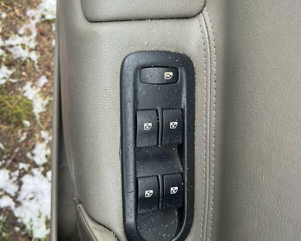 Чорний Рено Сценік, об'ємом двигуна 2 л та пробігом 233 тис. км за 5800 $, фото 7 на Automoto.ua