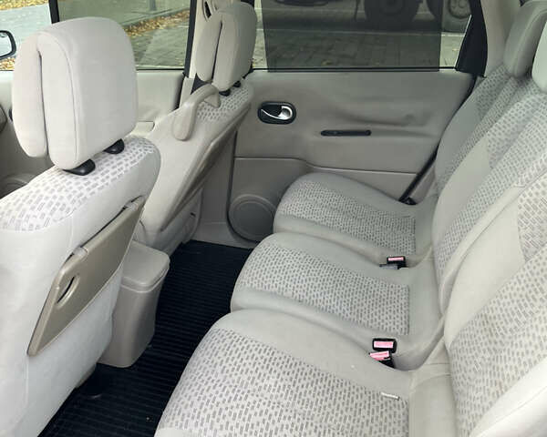 Рено Сценік 2006 у Черкасах на Automoto.ua Чорний Рено Сценік, об'ємом двигуна 1.6 л та пробігом 241 тис. км за 5500 $, фото 13 на Automoto.ua