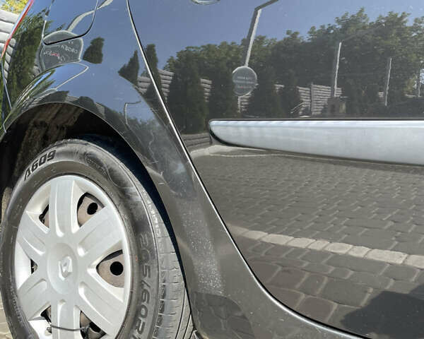 Черный Рено Сценик, объемом двигателя 1.99 л и пробегом 313 тыс. км за 5799 $, фото 10 на Automoto.ua