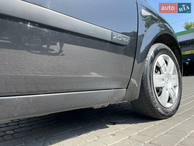 Черный Рено Сценик, объемом двигателя 1.99 л и пробегом 313 тыс. км за 5799 $, фото 14 на Automoto.ua