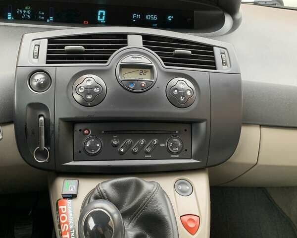 Черный Рено Сценик, объемом двигателя 1.6 л и пробегом 253 тыс. км за 4700 $, фото 15 на Automoto.ua