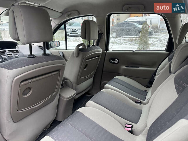 Черный Рено Сценик, объемом двигателя 1.6 л и пробегом 209 тыс. км за 3900 $, фото 17 на Automoto.ua