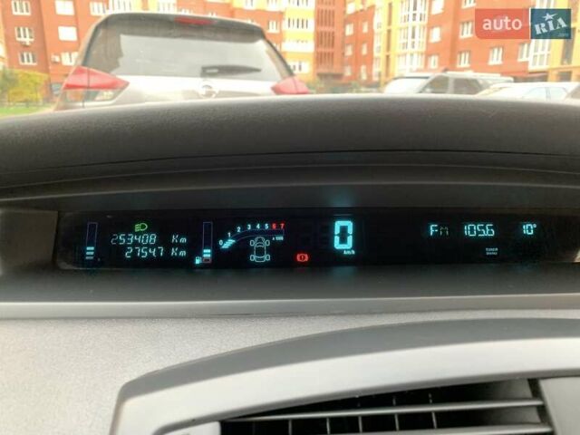 Черный Рено Сценик, объемом двигателя 1.6 л и пробегом 253 тыс. км за 4700 $, фото 16 на Automoto.ua