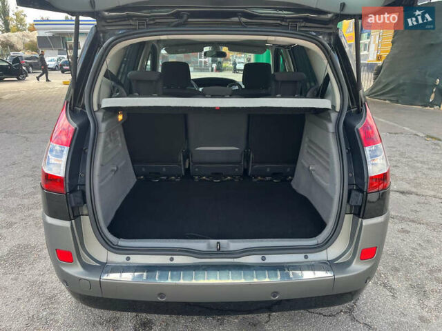 Черный Рено Сценик, объемом двигателя 1.6 л и пробегом 192 тыс. км за 5300 $, фото 22 на Automoto.ua