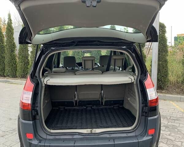 Черный Рено Сценик, объемом двигателя 1.6 л и пробегом 253 тыс. км за 4700 $, фото 8 на Automoto.ua