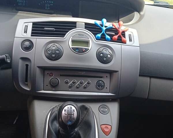 Черный Рено Сценик, объемом двигателя 1.6 л и пробегом 178 тыс. км за 5800 $, фото 10 на Automoto.ua