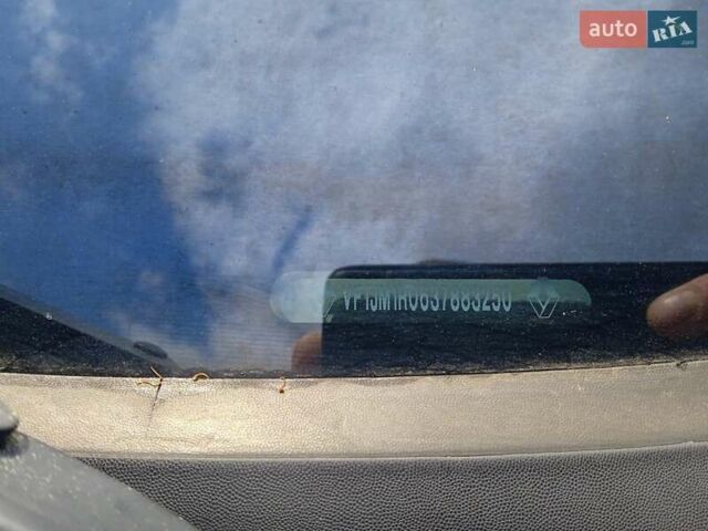 Черный Рено Сценик, объемом двигателя 1.6 л и пробегом 178 тыс. км за 5800 $, фото 2 на Automoto.ua