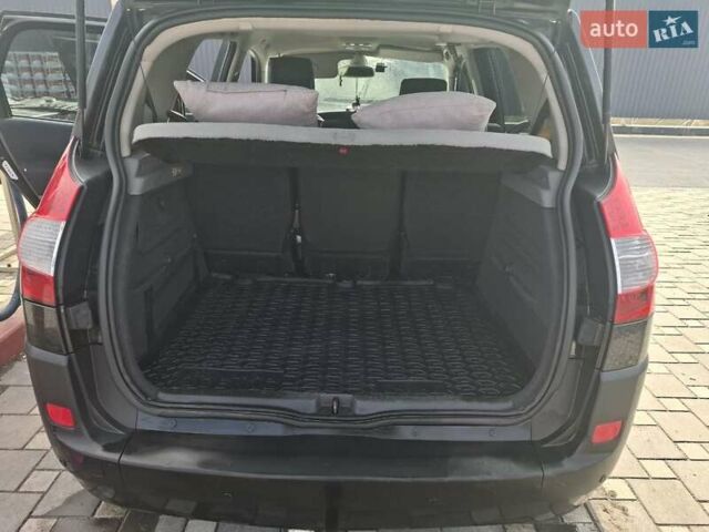Черный Рено Сценик, объемом двигателя 1.6 л и пробегом 225 тыс. км за 5700 $, фото 12 на Automoto.ua