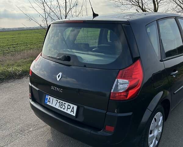 Черный Рено Сценик, объемом двигателя 1.6 л и пробегом 187 тыс. км за 6000 $, фото 12 на Automoto.ua